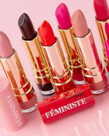 Vivienne Sabo Rouge Feministe