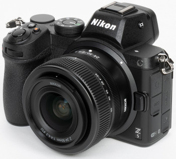 Nikon Z5